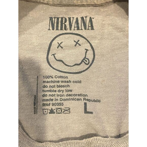 Nirvana Vintage Style Smile Back Short Sleeve Unisex T Shirt Crew Neck L Brown - Picture 10 of 15